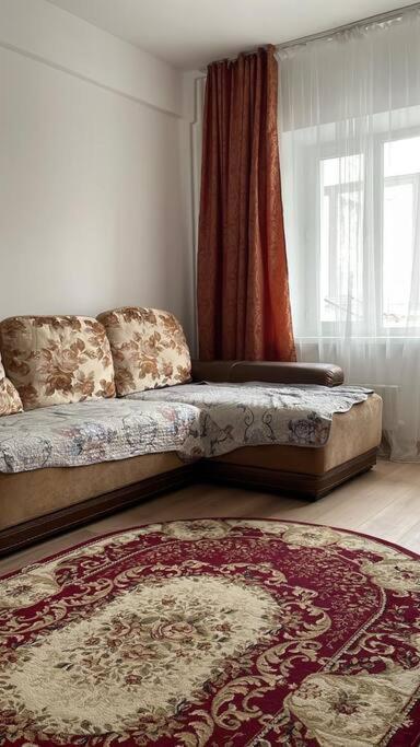 2х-комнатная в центре Apartment Almaty